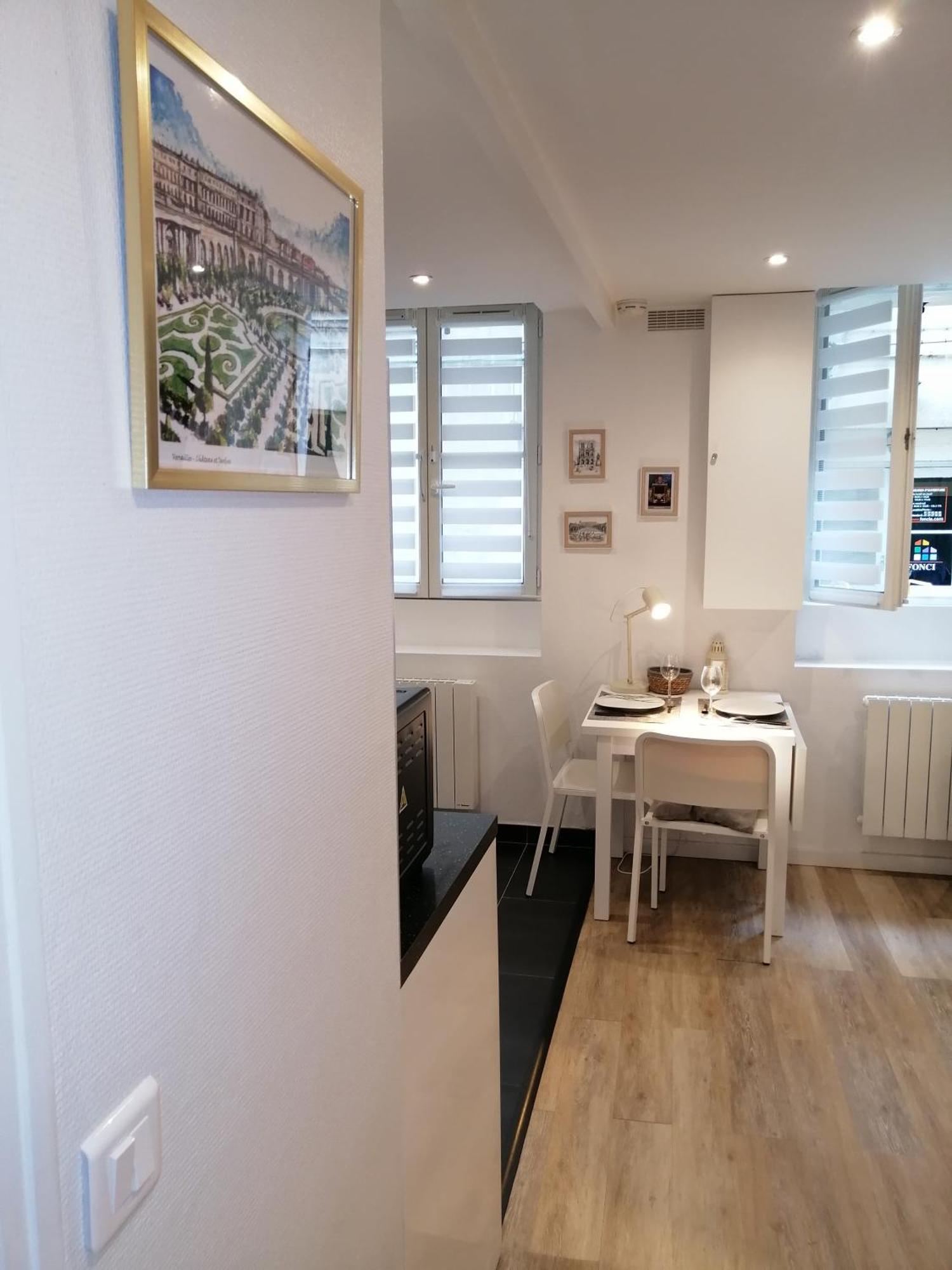 Le Vauban, Charmant Studio 5 Minutes Du Chateau Versailles Exterior photo